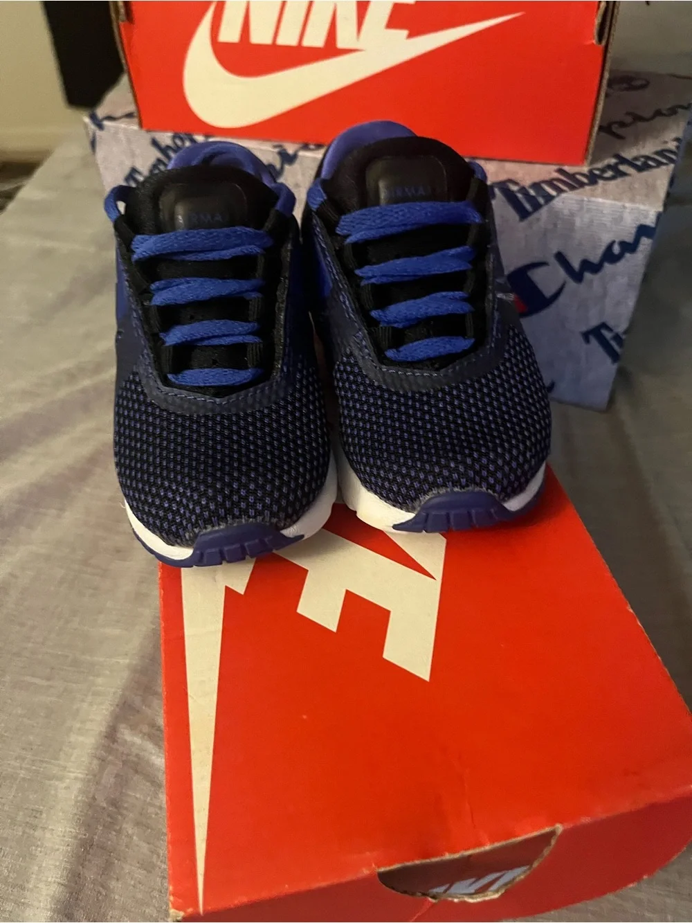 Nike Kids Blue and Black Lightweight Sneakers
